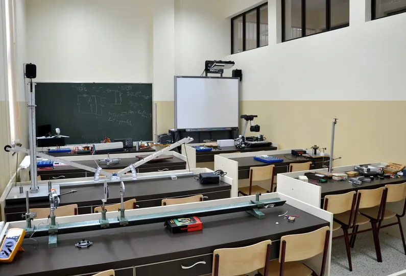 Science Lab Image 1